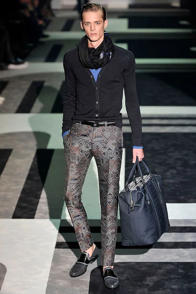 Look 35